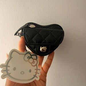 Hello Kitty Quilted Black Heart Key Holder